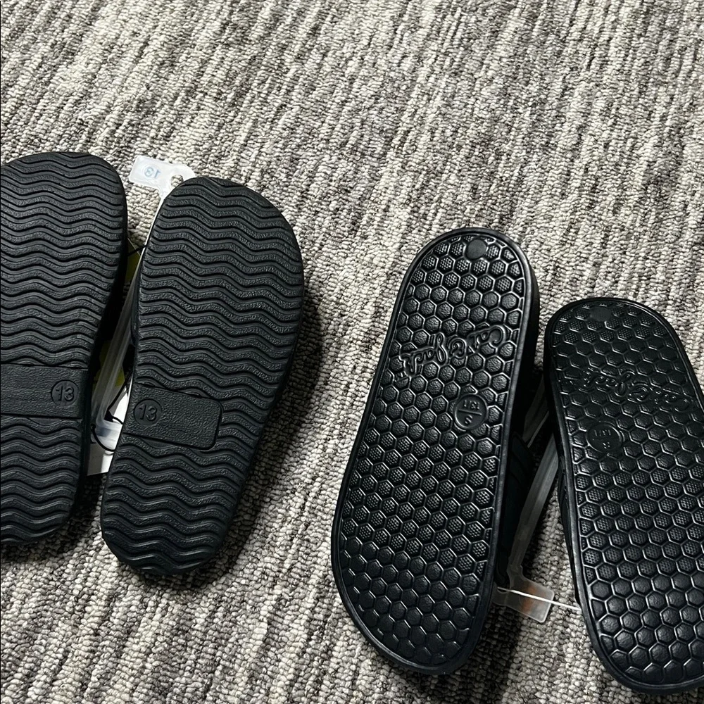 All in Motion Black Kids Slide Sandals Set Size 13